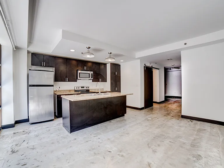 Vandever Lofts — Photo 25