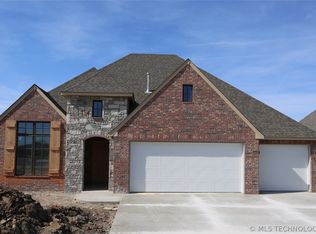 7401 E 82nd St, Owasso, OK 74055