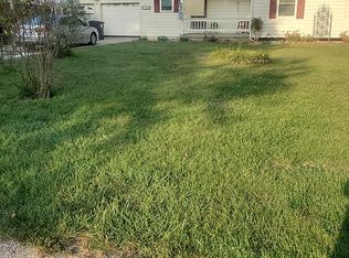 15900 Oakland Ave, Belton, MO 64012