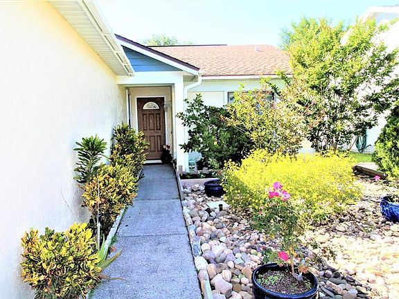 2nd image of 1023 Olliff Way