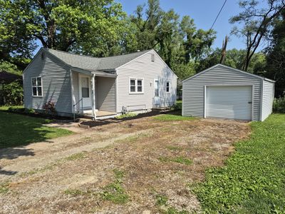 1584 Shady Ln, Columbus, IN, 47201