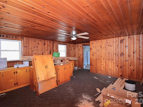 2nd image of 7 Etain Ln