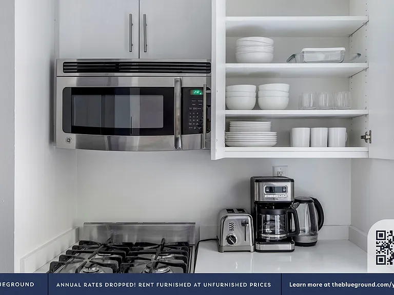 360 W 34th St #8K — Photo 7