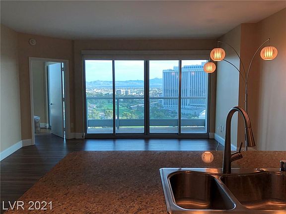 4th image of 322 Karen Ave Unit 2004