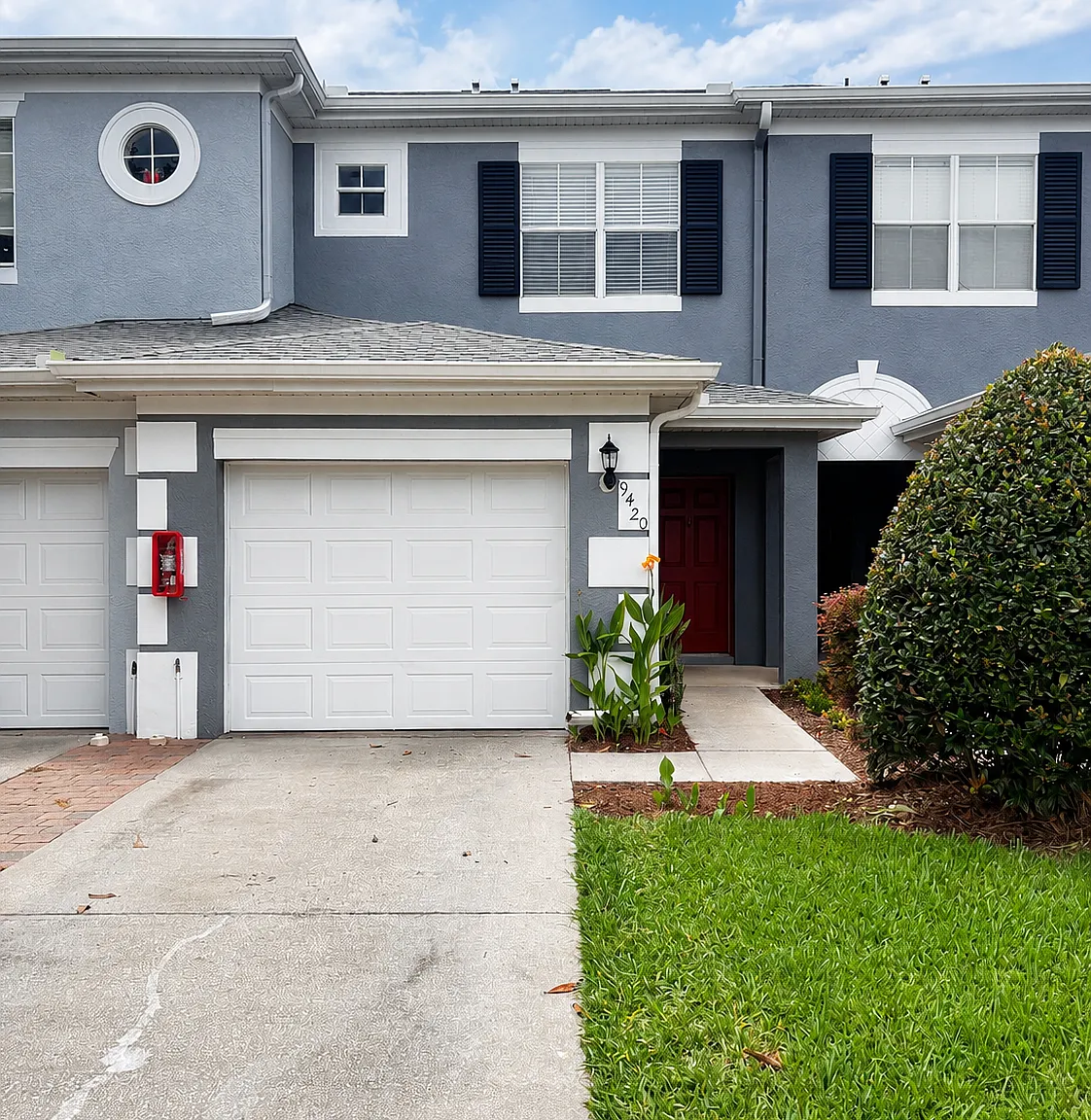 2 bed, 2.5 bath, 1304 sqft, $1,995 — Photo 1
