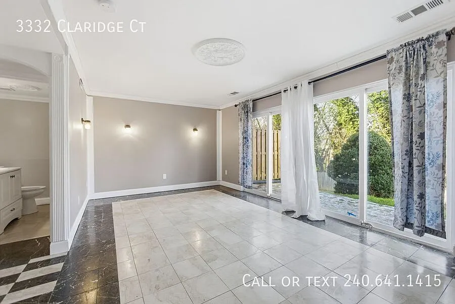 Lovely 3 Br/2.5 Ba Eog Townhome In Silver Spring! — Photo 3