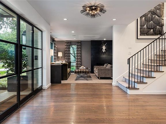 4th image of 4425 Arcady Ave