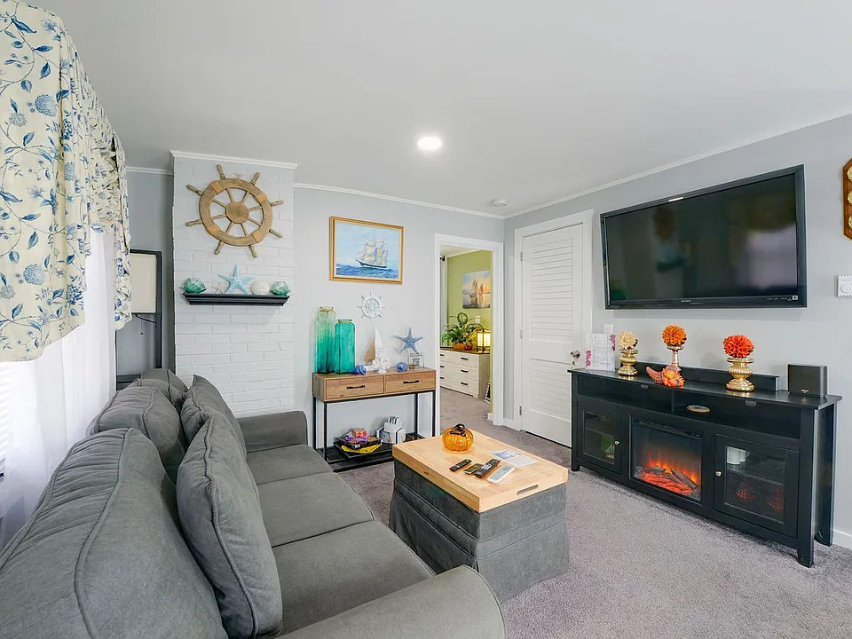 134 Centennial Ave #ID1638704P