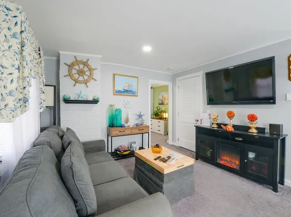 134 Centennial Ave #Id1638704p, Gloucester, MA 01930