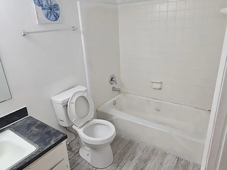 9105 Spyglass Pl #C — Photo 13