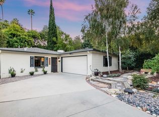 22262 Buena Ventura St, Woodland Hills, CA 91364