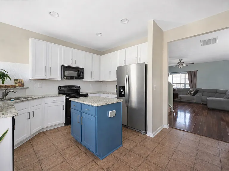 10563 Stoneacre Ct — Photo 8