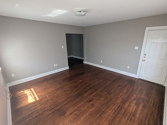 2nd image of 250 Natalen Ave APT 1