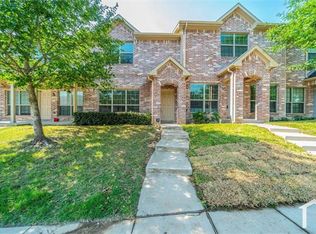 2377 Homewood Ln, Grand Prairie, TX 75050