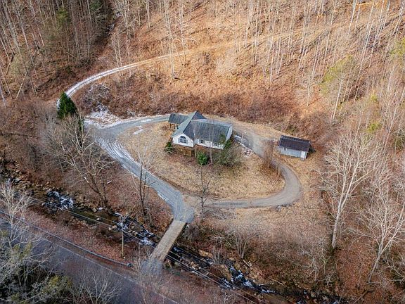 5th image of 228 Tiger Creek Rd