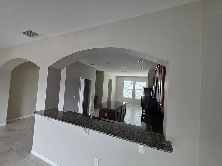 810 Callista Cay Loop — Photo 8