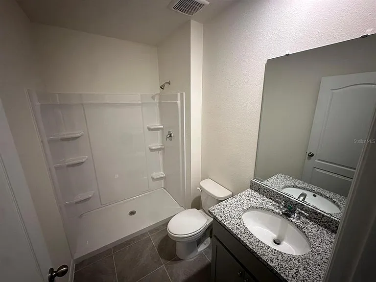 687 Park Place Blvd — Photo 11