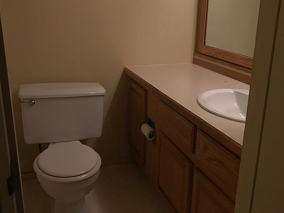 5th image of 2424 Tennis Ct #9