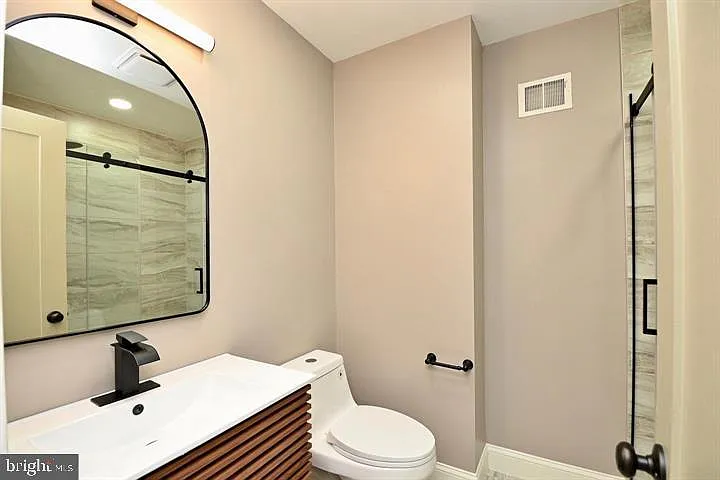 4702 Forestdale Dr — Photo 31