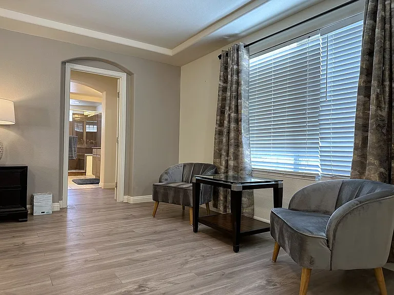 8573 Silver Coast St — Photo 31