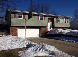 408 Pratt St, Crown Pt, IN 46307