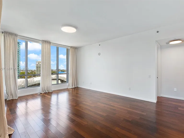 5959 Collins Ave #1101 — Photo 10