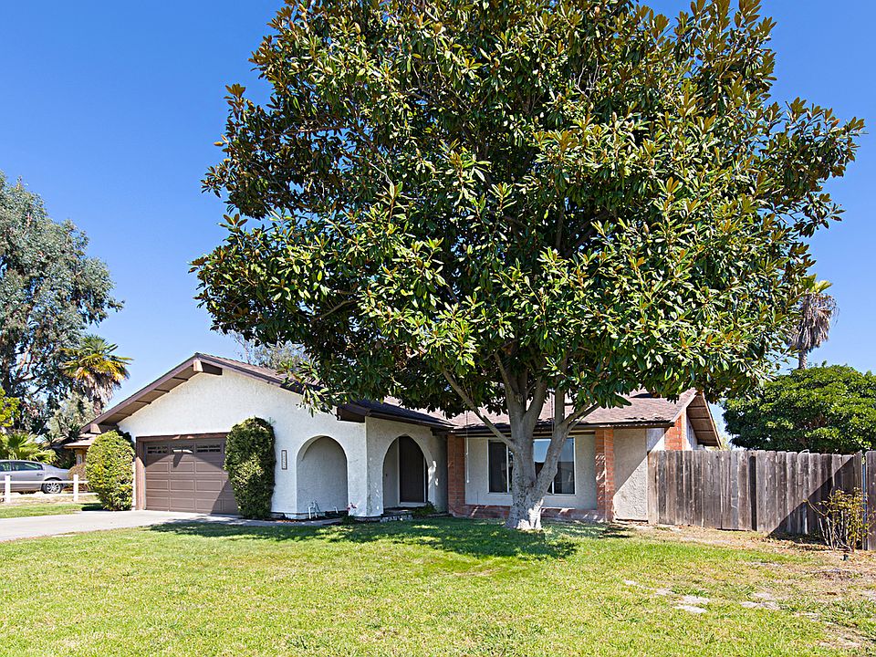 1st image of 1763 Henderson Ct
