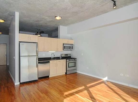 4th image of 1620 S Michigan Ave Unit 308