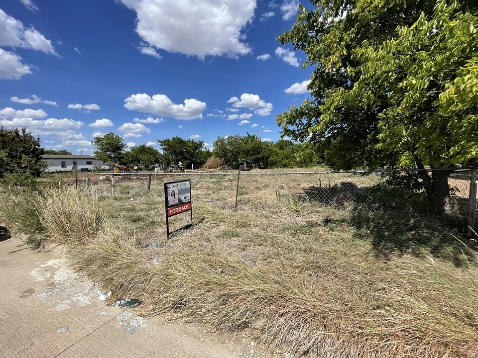 1st image of 9621 Parkview Dr