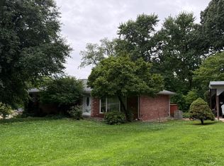 3 Devalle Dr, Collinsville, IL 62234