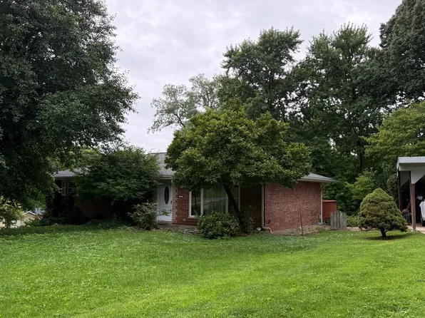 3 Devalle Dr, Collinsville, IL 62234