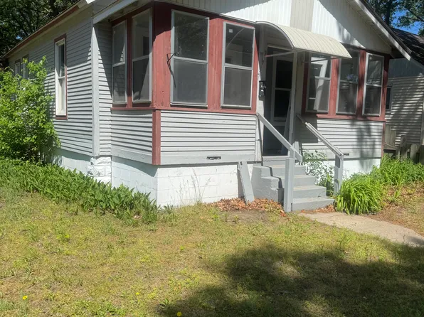 2937 8th St, Muskegon Heights, MI 49444