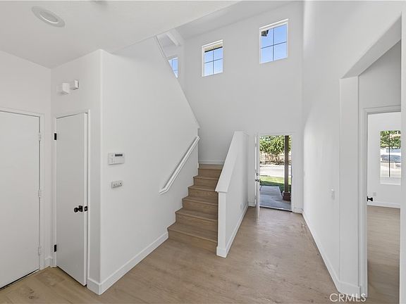 3rd image of 45318 Elm Ave