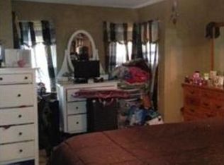 149 Wamsutta St, Fall River, MA 02723