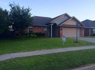1203 Red Oak Dr, Alma, AR 72921