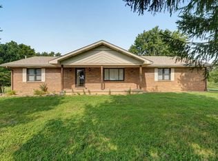 1647 N Farm Road 101, Springfield, MO 65802