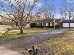 8205 Witten Dr, Charlestown, IN 47111