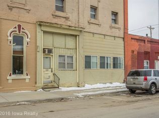 205 N Howard St, Indianola, IA 50125