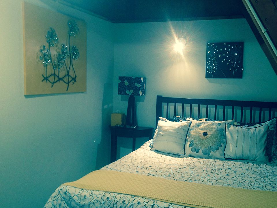 Bed room