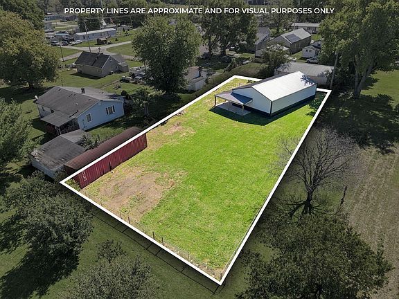 2nd image of 9020 1st St