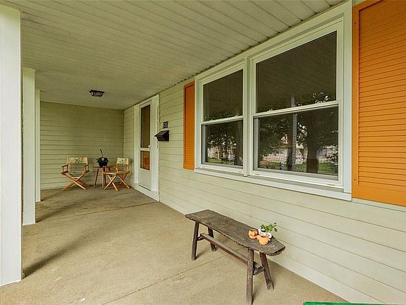 3rd image of 8789 Arrowood Dr