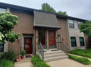 4002 Society Dr, Claymont, DE 19703