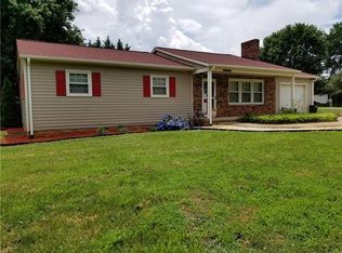 1261 Cajah Mountain Rd, Hudson, NC 28638