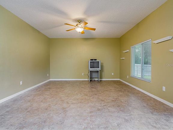 5th image of 3415 Pine Top Dr