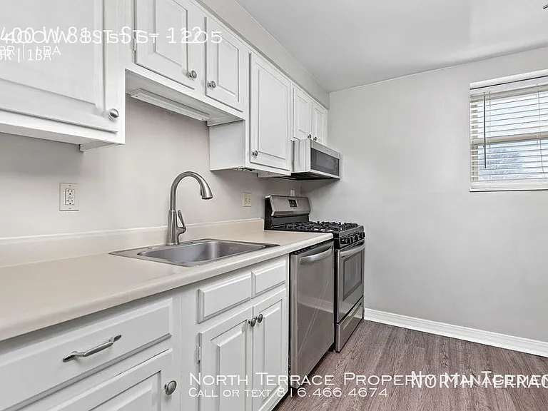 9400 W 81st St #112 — Photo 2