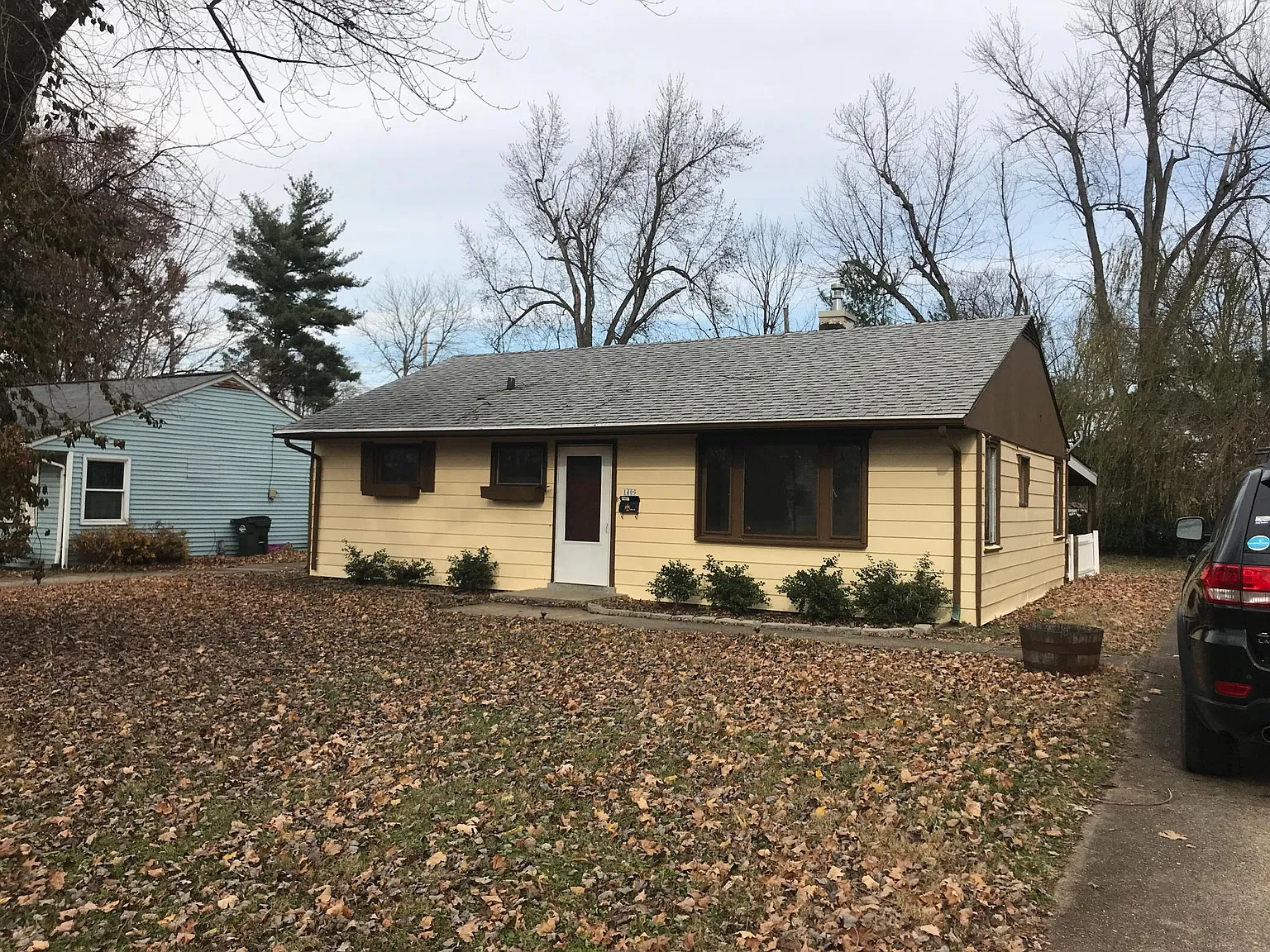 1409 Stonewall Way photo 1