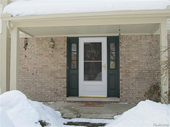2nd image of 45697 Primrose Ct #46