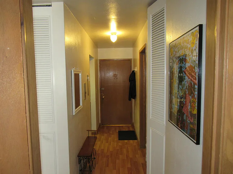 2523 N Oakland Ave #205 — Photo 4