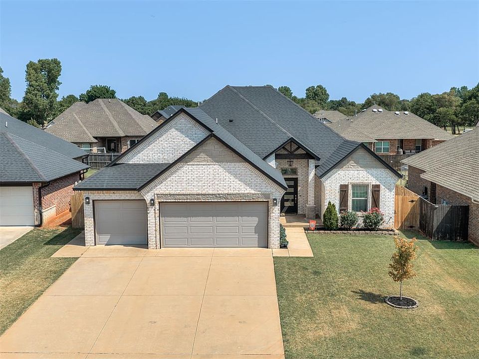 1st image of 1825 W Blake Court Way
