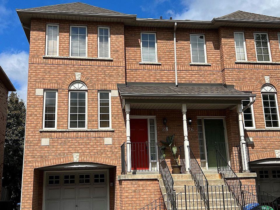 2nd image of 80 Acorn Pl #28